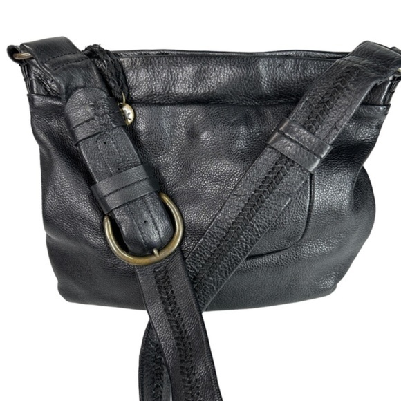 The SAK Black Leather Shoulder Crossbody Bag Purse Top Zip Entry Wide Strap MED - Picture 5 of 12